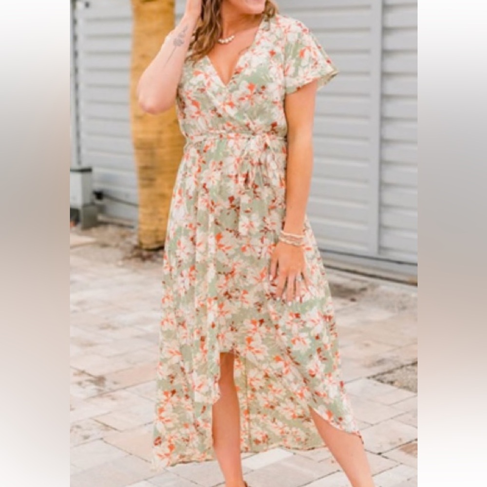 🆕NWOT🌻STACCATO High Low FLORAL Soft Green Maxi DRESS🍃Size SMALL